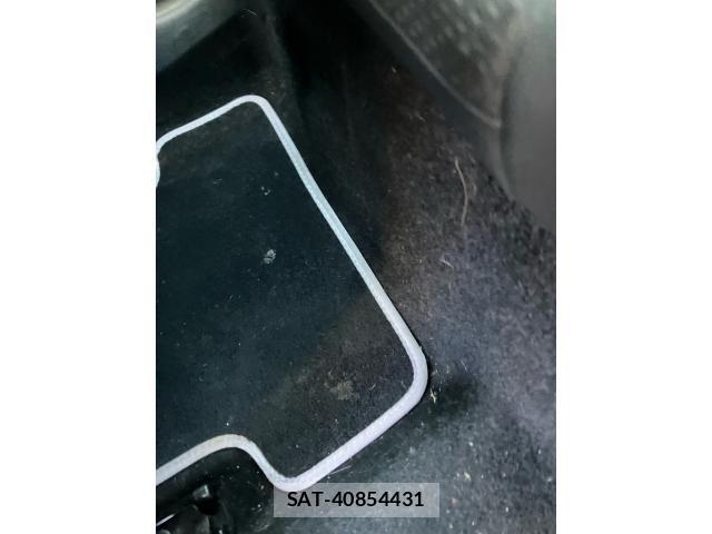 Renault LUTECIA 2014-09 7903308-27