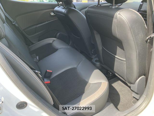 Renault LUTECIA 2017-03 7963562-13