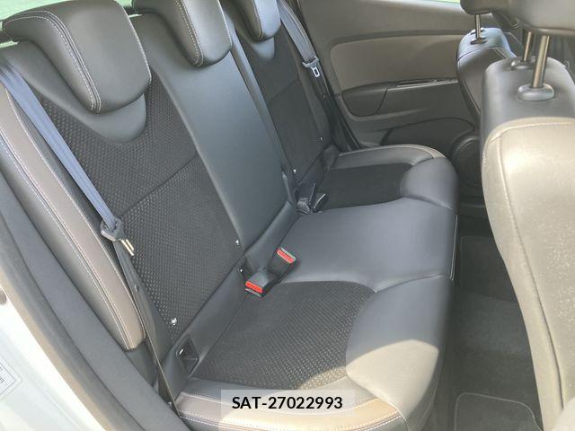 Renault LUTECIA 2017-03 7963562-14