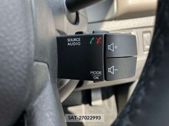 Renault LUTECIA 2017-03 7963562-20