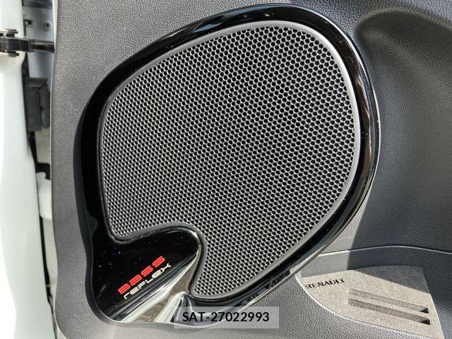 Renault LUTECIA 2017-03 7963562-24