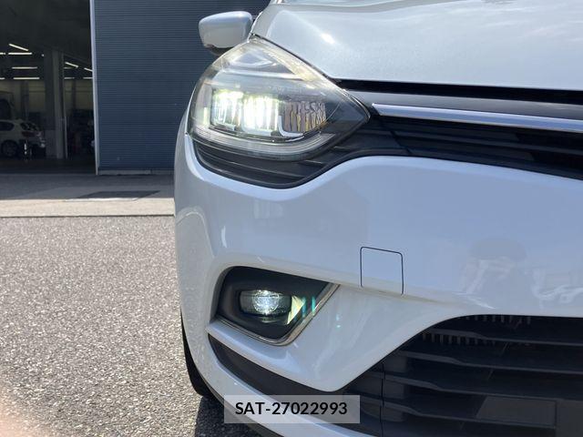 Renault LUTECIA 2017-03 7963562-25