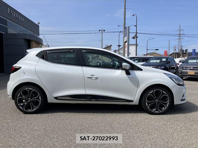 Renault LUTECIA 2017-03 7963562-5