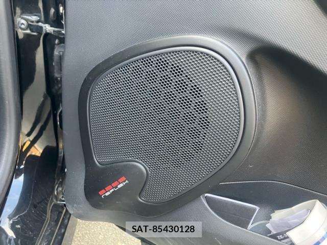 Renault LUTECIA 2014-06 8075355-15