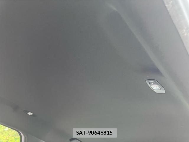Renault LUTECIA 2022-03 8075354-13
