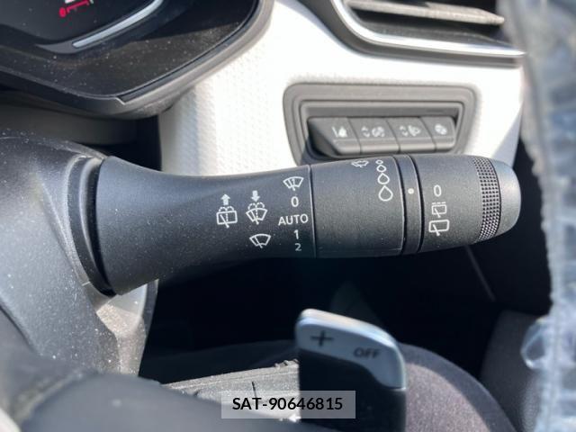 Renault LUTECIA 2022-03 8075354-23
