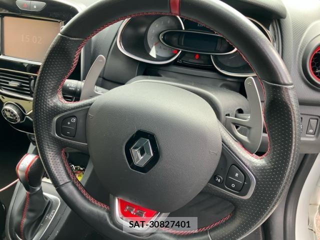 Renault LUTECIA 2019-09 8075353-16