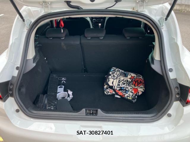 Renault LUTECIA 2019-09 8075353-4