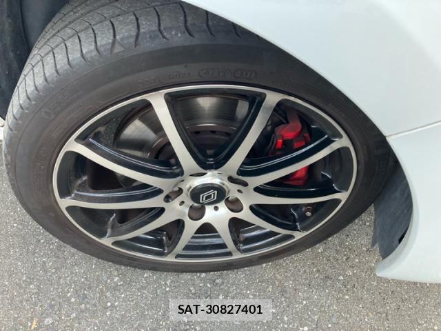 Renault LUTECIA 2019-09 8075353-5