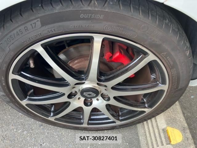Renault LUTECIA 2019-09 8075353-7
