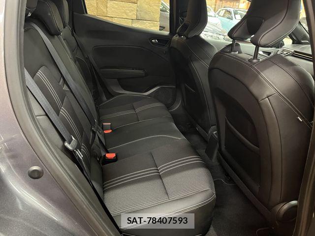Renault LUTECIA 2023-11 8075351-4