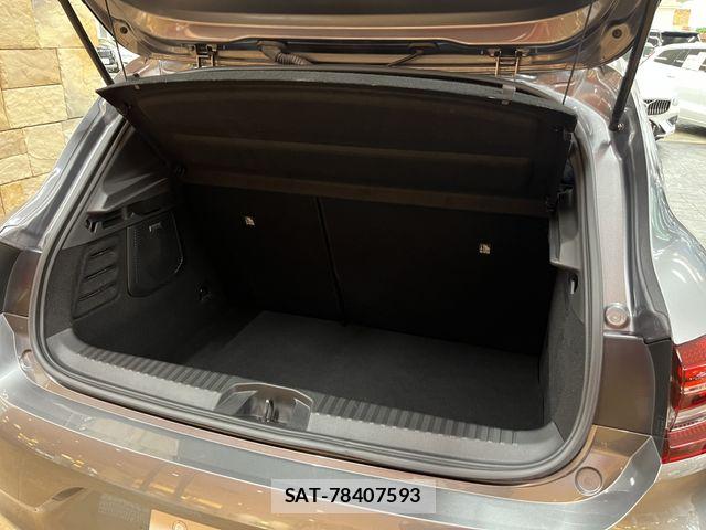 Renault LUTECIA 2023-11 8075351-5