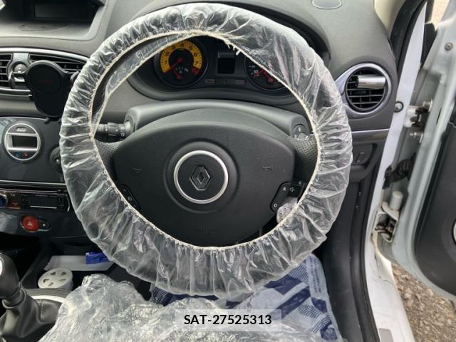 Renault LUTECIA 2010-09 8101570-11