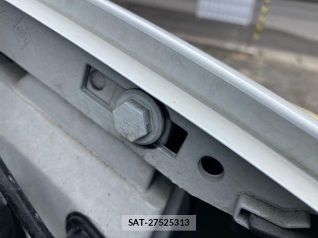 Renault LUTECIA 2010-09 8101570-26