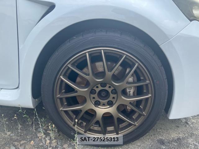 Renault LUTECIA 2010-09 8101570-3