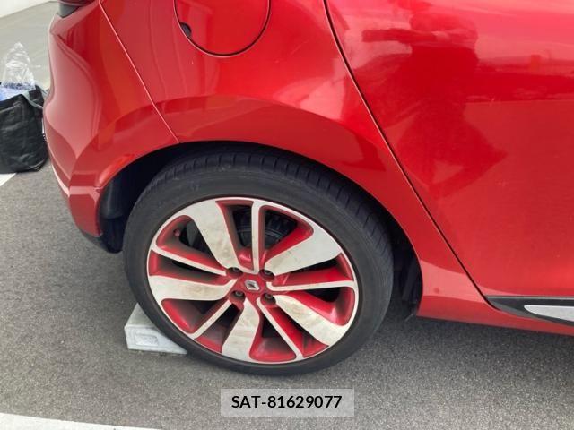 Renault LUTECIA 2013-09 8209865-11