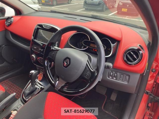 Renault LUTECIA 2013-09 8209865-12