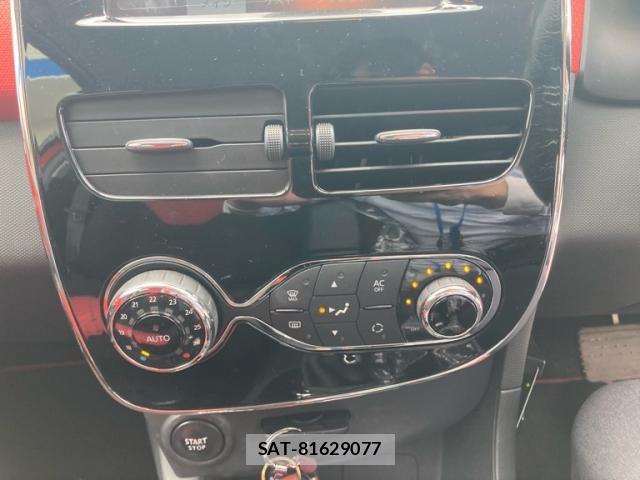 Renault LUTECIA 2013-09 8209865-20