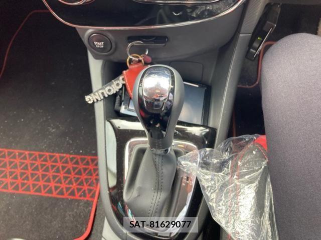 Renault LUTECIA 2013-09 8209865-21