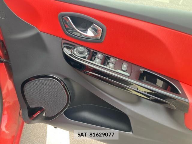 Renault LUTECIA 2013-09 8209865-23
