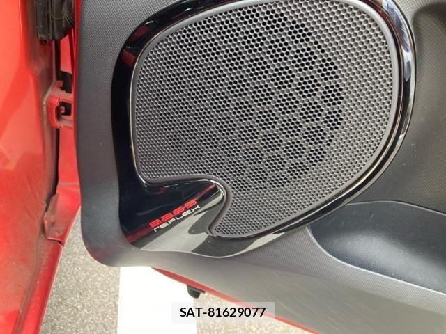 Renault LUTECIA 2013-09 8209865-25