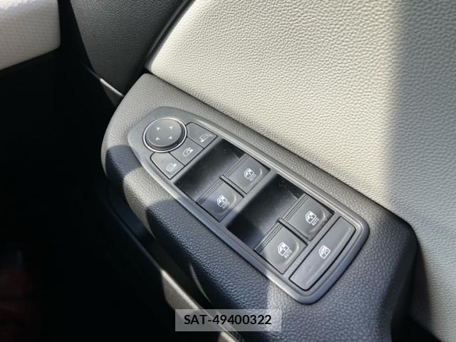 Renault LUTECIA 2022-02 8316720-17