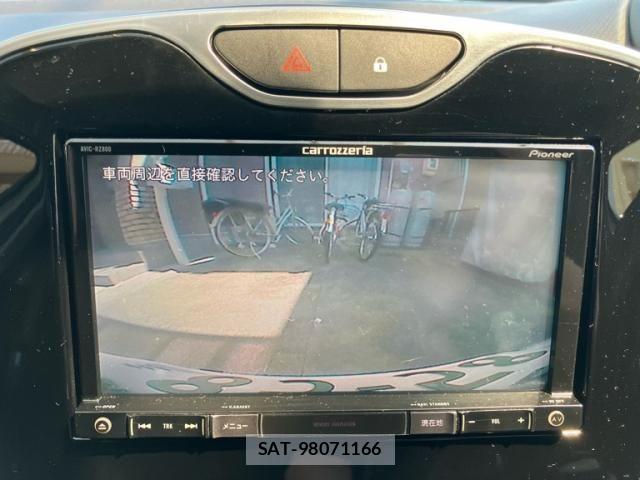 Renault LUTECIA 2016-12 8355488-26