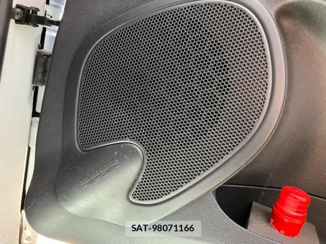 Renault LUTECIA 2016-12 8355488-27