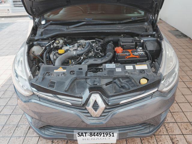 Renault LUTECIA 2017-08 8355486-13