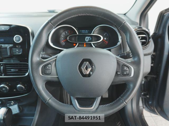 Renault LUTECIA 2017-08 8355486-16