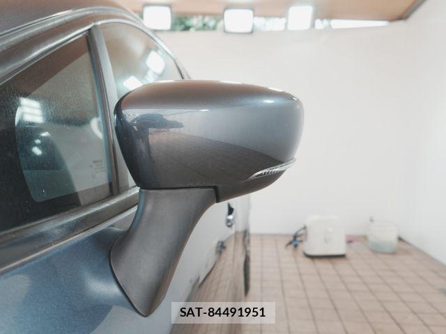 Renault LUTECIA 2017-08 8355486-21