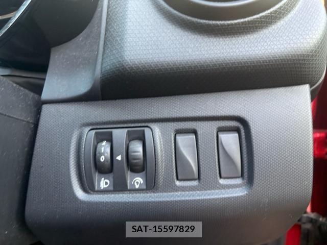 Renault LUTECIA 2015-08 8368344-17