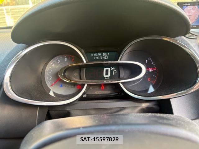 Renault LUTECIA 2015-08 8368344-22