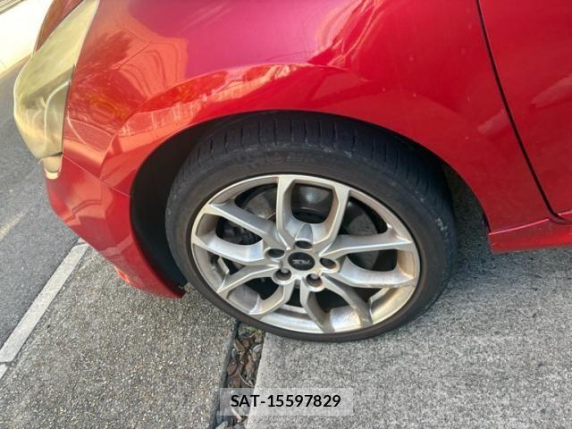 Renault LUTECIA 2015-08 8368344-6