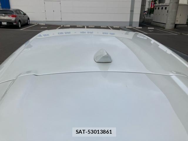 Renault LUTECIA 2014-12 8414694-10