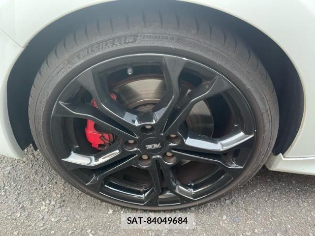 Renault LUTECIA 2016-12 8458314-7
