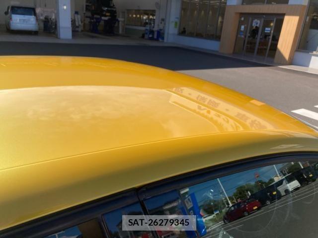 Renault LUTECIA 2016-03 8527020-14
