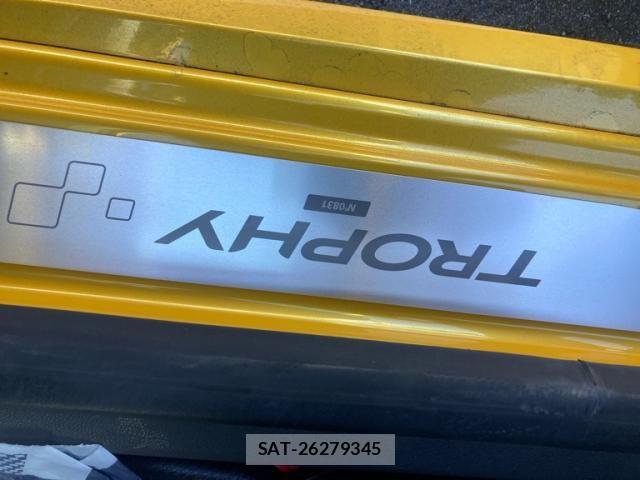 Renault LUTECIA 2016-03 8527020-17