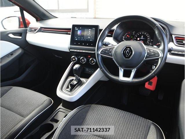 Renault LUTECIA 2023-02 8527018-19