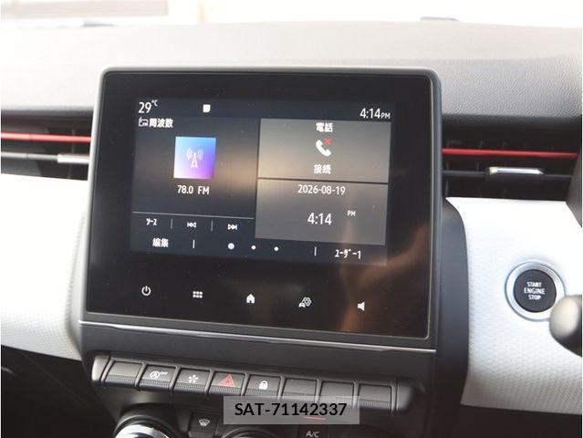 Renault LUTECIA 2023-02 8527018-26