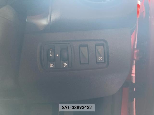 Renault LUTECIA 2016-08 8527019-13