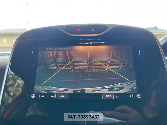 Renault LUTECIA 2016-08 8527019-17