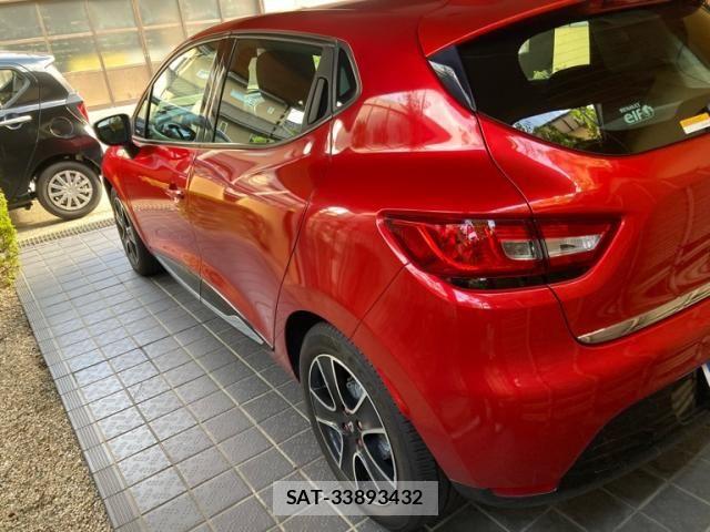Renault LUTECIA 2016-08 8527019-3