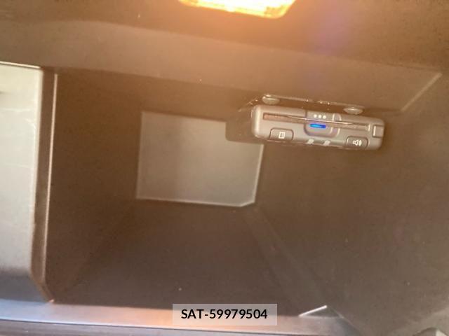 Renault LUTECIA 2020-11 8563389-22