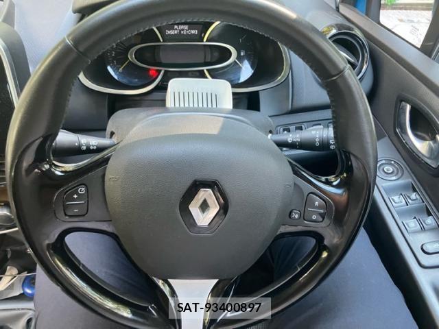 Renault LUTECIA 2016-04 8563388-15