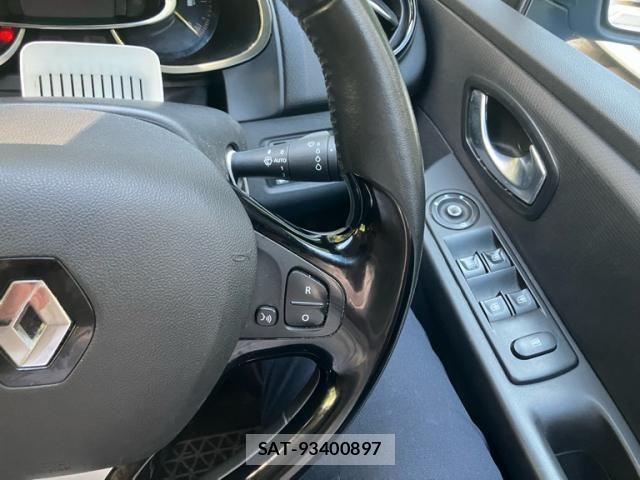 Renault LUTECIA 2016-04 8563388-16