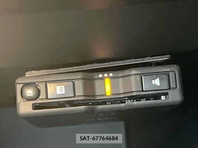 Renault LUTECIA 2021-12 8628652-7