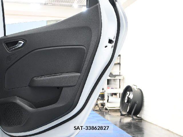 Renault LUTECIA 2022-05 8661274-23