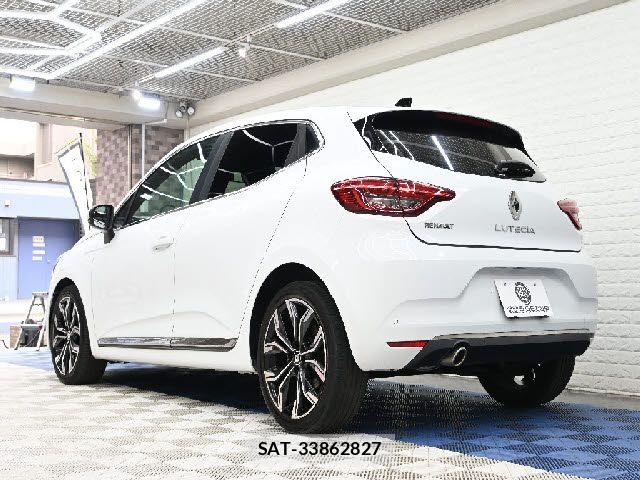 Renault LUTECIA 2022-05 8661274-2