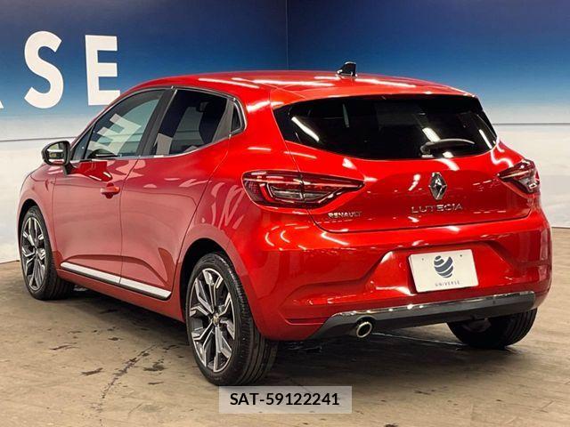 Renault LUTECIA 2021-09 8666826-17